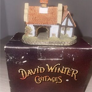 Vintage David Winter Cottages Miniature Tudor Cottage - White & Tan